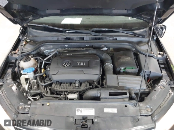 2015 Volkswagen Jetta Sedan 2.0T GLI SE with VIN 3VW5T7AJ0FM275867, listed as a IAAI auction lot 42133491 with 98,718 mi miles. Bid and sale history available at carsss.com. Image 10.