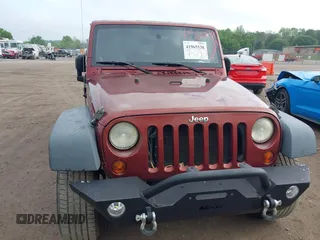 2008 Jeep Wrangler Unlimited X with VIN 1J4GA39108L606685, listed as a IAAI auction lot 41965538 with 288,946 mi miles. Bid and sale history available at carsss.com. Image 6.