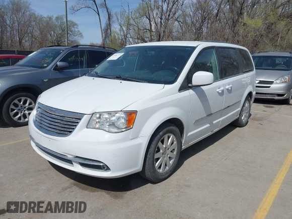 2016 Chrysler Town & Country Touring with VIN 2C4RC1BGXGR269055, listed as a IAAI auction lot 41861795 with 207,118 mi miles. Bid and sale history available at carsss.com. Image 17.