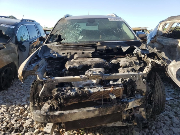 2020 Jeep Cherokee Latitude with VIN 1C4PJLCBXLD606056, listed as a Copart auction lot 83344954 with 95,475 mi miles and Salvage Title. Bid and sale history available at carsss.com. Image 5.