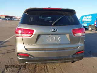 2018 Kia Sorento LX with VIN 5XYPG4A50JG387396, listed as a IAAI auction lot 40848247 with Not Provided miles and . Bid and sale history available at DreamBid. Image 16.