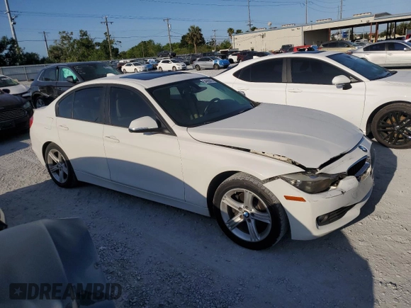 2013 BMW 3 Series 328i с VIN WBA3A5G52DNP19023, выставлен на аукционе Copart как лот 54585875 с пробегом 153 231 миль миль и Списание • Salvage title. История ставок и продаж доступна на DreamBid. Изображение 4.