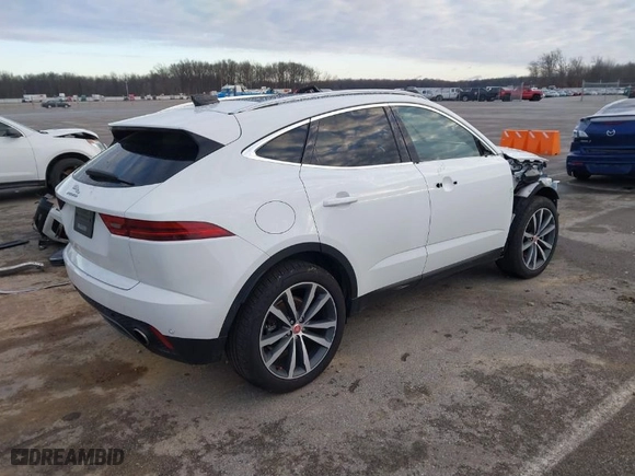 2022 Jaguar E-PACE SE with VIN SADFP2FX3N1031142, listed as a IAAI auction lot 41218650 with 83,735 mi miles. Bid and sale history available at carsss.com. Image 4.