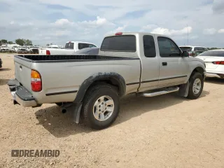 2001 Toyota Tacoma PreRunner with VIN 5TESM92N31Z735678, listed as a Copart auction lot 55199625 with 175,884 mi miles and Salvage title. Bid and sale history available at DreamBid. Image 3.