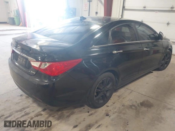 2011 Hyundai Sonata SE with VIN 5NPEC4AC9BH045845, listed as a IAAI auction lot 41581356 with 214,158 mi miles. Bid and sale history available at carsss.com. Image 4.