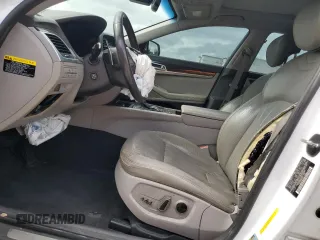 2017 Genesis G80 3.8L z VIN KMHGN4JE5HU182487, wystawiony jako Copart lot #56643395 z przebiegiem Nie podano mil oraz Szkoda całkowita • Salvage title. Historia ofert i sprzedaży dostępna na DreamBid. Obrazek 7.