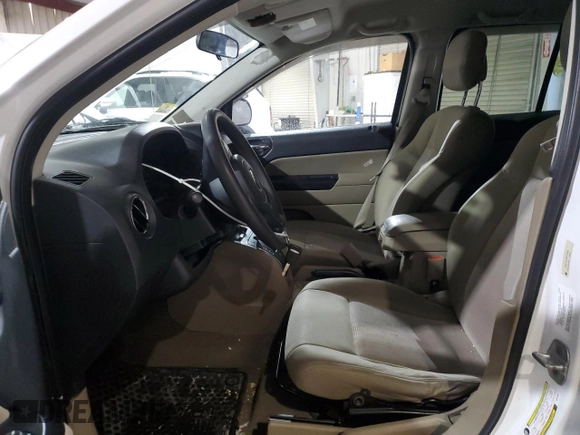 2011 Jeep Compass with VIN 1J4NT1FA1BD137635, listed as a Copart auction lot 41784705 with 182,932 mi miles and Clean Title. Bid and sale history available at carsss.com. Image 7.