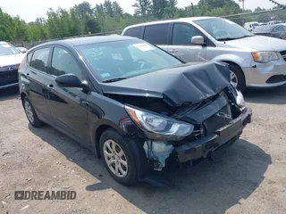 2013 Hyundai Accent GS z VIN KMHCT5AE8DU121736, wystawiony jako IAAI lot #42484416 z przebiegiem 102 830 mil mil oraz . Historia ofert i sprzedaży dostępna na DreamBid. Obrazek 1.