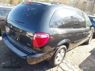 2007 Dodge Grand Caravan SXT with VIN 2D4GP44L17R277474, listed as a IAAI auction lot 41876502 with 219,364 mi miles. Bid and sale history available at carsss.com. Image 4.