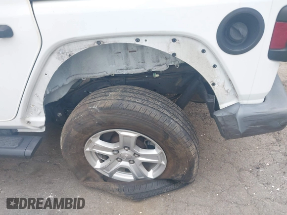 2018 Jeep Wrangler Unlimited Sport S with VIN 1C4HJXDG0JW324211, listed as a IAAI auction lot 42388525 with 79,278 mi miles and . Bid and sale history available at DreamBid. Image 6.