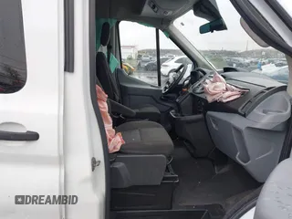 2018 Ford Transit Passenger XL z VIN 1FBAX2CM8JKA03622, wystawiony jako IAAI lot #41571449 z przebiegiem 313 553 mil mil oraz . Historia ofert i sprzedaży dostępna na DreamBid. Obrazek 5.