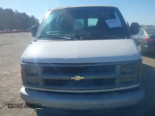 2000 Chevrolet City Express Cargo z VIN 1GCFG15W2Y1133504, wystawiony jako IAAI lot #41673541 z przebiegiem 167 849 mil mil oraz . Historia ofert i sprzedaży dostępna na DreamBid. Obrazek 12.