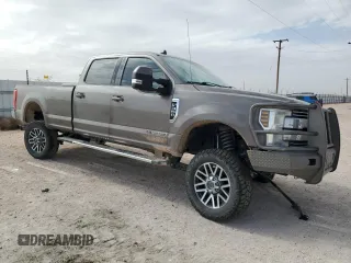 2019 Ford F-350 XL z VIN 1FT8W3BT1KEC21753, wystawiony jako Copart lot #51597085 z przebiegiem 107 995 mil mil oraz Szkody całkowita. Historia ofert i sprzedaży dostępna na DreamBid. Obrazek 4.