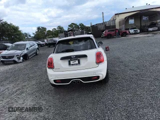 2021 MINI Hardtop 4 Door Cooper S with VIN WMWXU9C09M2P43346, listed as a Copart auction lot 68969854 with 22,394 mi miles and Salvage title. Bid and sale history available at DreamBid. Image 6.