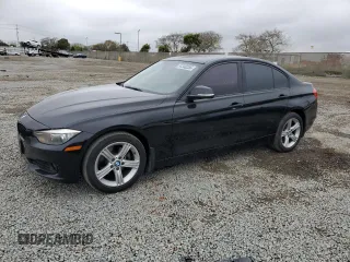 2015 BMW 3 Series 320i with VIN WBA3B1G55FNT05923, listed as a Copart auction lot 51342255 with 3,060 mi miles and Salvage Title. Bid and sale history available at carsss.com. Image 1.