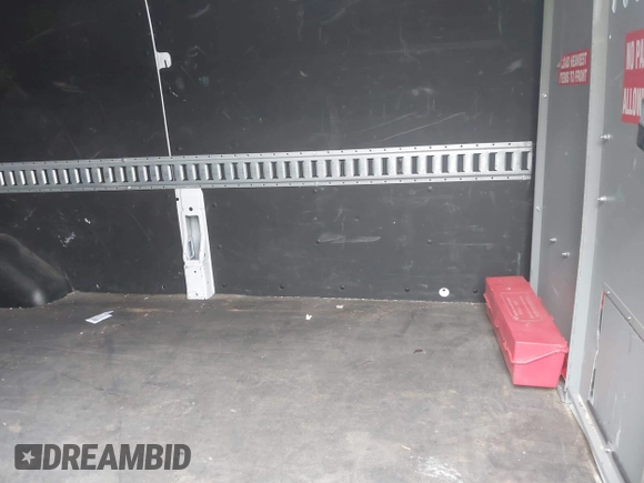 2021 Ford Transit Cargo с VIN 1FTBR1Y88MKA76509, выставлен на аукционе IAAI как лот 42005100 с пробегом 34 029 миль миль и . История ставок и продаж доступна на DreamBid. Изображение 8.