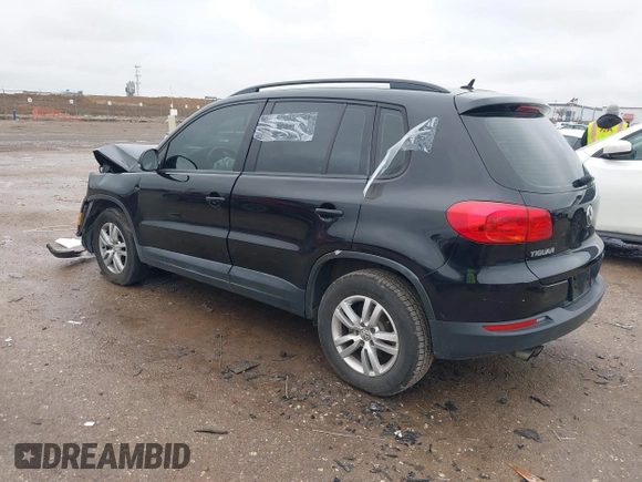 2016 Volkswagen Tiguan S z VIN WVGAV7AX5GW577538, wystawiony jako IAAI lot #41554415 z przebiegiem 94 233 mil mil oraz . Historia ofert i sprzedaży dostępna na DreamBid. Obrazek 3.
