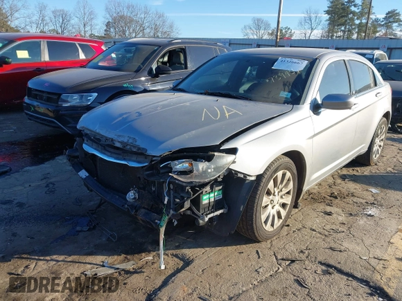 2013 Chrysler 200 LX with VIN 1C3CCBAG0DN739457, listed as a IAAI auction lot 41326667 with 82,537 mi miles. Bid and sale history available at carsss.com. Image 17.