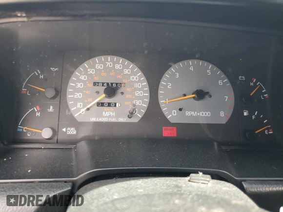 1994 Mercury Capri z VIN 6MPLT01Z2R8600768, wystawiony jako Copart lot #55143905 z przebiegiem 841 607 mil mil oraz Czysty tytuł • Clean title. Historia ofert i sprzedaży dostępna na DreamBid. Obrazek 9.