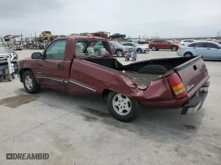 2000 Chevrolet Silverado 1500 with VIN 1GCEC14V5YE364695, listed as a Copart auction lot 54573724 with 231,727 mi miles and Salvage Title. Bid and sale history available at carsss.com. Image 2.