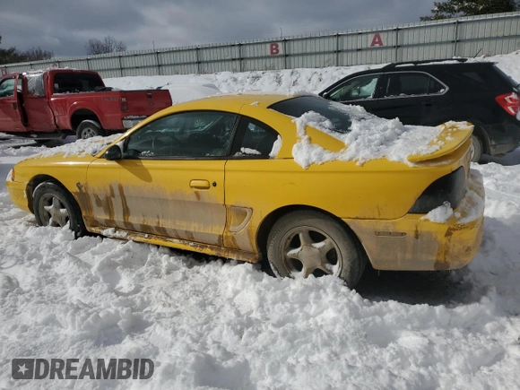1998 Ford Mustang z VIN 1FAFP4046WF150030, wystawiony jako Copart lot #44960125 z przebiegiem 171 692 mil mil oraz Czysty tytuł • Clean title. Historia ofert i sprzedaży dostępna na DreamBid. Obrazek 2.