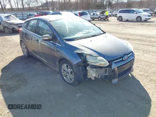 2012 Ford Focus SEL with VIN 1FAHP3M27CL135559, listed as a IAAI auction lot 41685429 with 196,274 mi miles. Bid and sale history available at carsss.com. Image 6.
