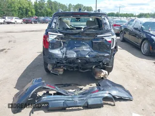 2022 GMC Acadia Denali with VIN 1GKKNXLS0NZ168843, listed as a IAAI auction lot 42322489 with 30,293 mi miles and . Bid and sale history available at DreamBid. Image 6.