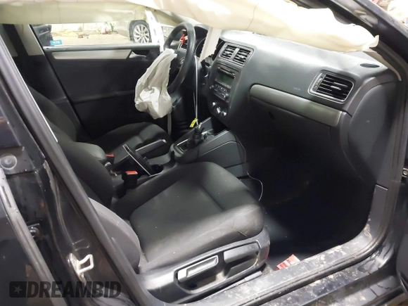 2015 Volkswagen Jetta SE с VIN 3VWD17AJ2FM267464, выставлен на аукционе IAAI как лот 41538172 с пробегом 113 454 миль миль и . История ставок и продаж доступна на DreamBid. Изображение 5.
