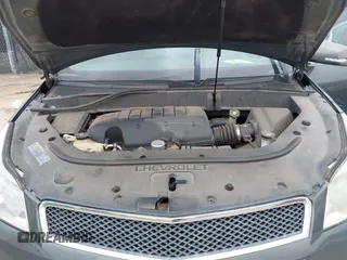 2011 Chevrolet Traverse 1LT z VIN 1GNKRGED0BJ204837, wystawiony jako IAAI lot #42203555 z przebiegiem Nie podano mil oraz . Historia ofert i sprzedaży dostępna na DreamBid. Obrazek 10.