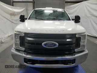 2018 Ford F-250 XL z VIN 1FT7X2A69JEB43297, wystawiony jako Copart lot #49437605 z przebiegiem 166 211 mil mil oraz Czysty tytuł • Clean title. Historia ofert i sprzedaży dostępna na DreamBid. Obrazek 5.