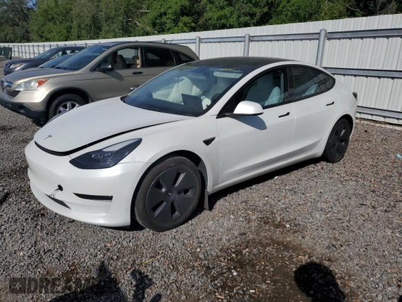 2022 Tesla Model 3 z VIN 5YJ3E1EA8NF348174, wystawiony jako Copart lot #53757025 z przebiegiem 38 722 mil mil oraz Nie do naprawy • Non repairable. Historia ofert i sprzedaży dostępna na DreamBid. Obrazek 1.