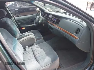 1995 Ford Crown Victoria LX с VIN 2FALP74W9SX120258, выставлен на аукционе IAAI как лот 42414057 с пробегом 210 215 миль миль и . История ставок и продаж доступна на DreamBid. Изображение 5.