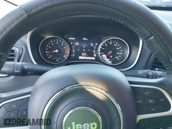 2018 Jeep Compass Latitude с VIN 3C4NJCBB0JT502028, выставлен на аукционе IAAI как лот 42702509 с пробегом 198 712 миль миль и . История ставок и продаж доступна на DreamBid. Изображение 7.