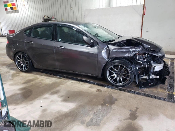 2015 Dodge Dart SXT z VIN 1C3CDFBB5FD182559, wystawiony jako Copart lot #57449505 z przebiegiem 84 595 mil mil oraz Szkoda całkowita • Salvage title. Historia ofert i sprzedaży dostępna na DreamBid. Obrazek 4.