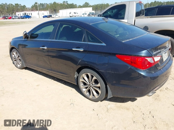 2013 Hyundai Sonata Limited with VIN 5NPEC4AB3DH587453, listed as a IAAI auction lot 41810797 with 145,387 mi miles and . Bid and sale history available at carsss.com. Image 3.