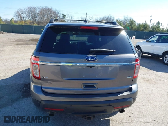2013 Ford Explorer XLT with VIN 1FM5K8D85DGC94082, listed as a IAAI auction lot 41956976 with 174,017 mi miles and . Bid and sale history available at carsss.com. Image 16.