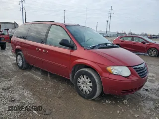 2006 Chrysler Town & Country LWB LX with VIN 2A4GP44R06R732549, listed as a Copart auction lot 44544335 with 197,558 mi miles and Clean Title. Bid and sale history available at carsss.com. Image 4.
