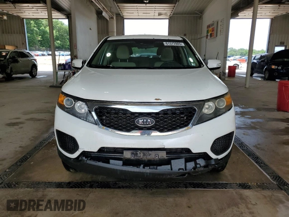 2011 Kia Sorento LX with VIN 5XYKTCA19BG012685, listed as a Copart auction lot 61372885 with 148,857 mi miles and Salvage title. Bid and sale history available at DreamBid. Image 5.