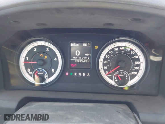 2015 Ram 2500 SLT with VIN 3C6UR5DL5FG685844, listed as a IAAI auction lot 41625743 with 203,224 mi miles. Bid and sale history available at carsss.com. Image 7.