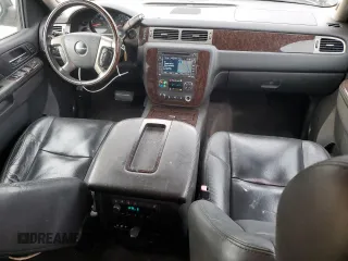 2010 GMC Yukon XL Denali with VIN 1GKUKMEF3AR272530, listed as a Copart auction lot 46751945 with 190,803 mi miles and Clean Title. Bid and sale history available at carsss.com. Image 8.