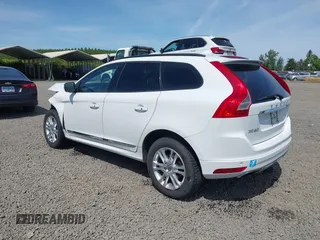 2016 Volvo XC60 T5 Drive-E z VIN YV440MDJ8G2811035, wystawiony jako IAAI lot #42124789 z przebiegiem 105 710 mil mil oraz . Historia ofert i sprzedaży dostępna na DreamBid. Obrazek 3.