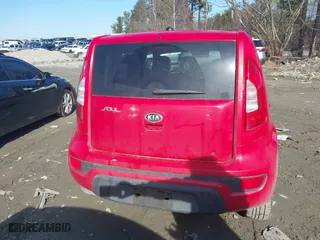 2013 Kia Soul + with VIN KNDJT2A67D7557656, listed as a IAAI auction lot 41304207 with 150,302 mi miles. Bid and sale history available at carsss.com. Image 16.