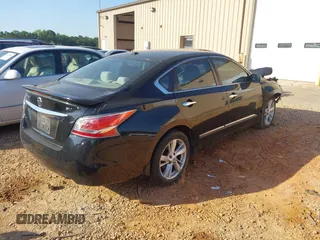 2015 Nissan Altima SV z VIN 1N4AL3APXFC237858, wystawiony jako IAAI lot #42072034 z przebiegiem Nie podano mil oraz . Historia ofert i sprzedaży dostępna na DreamBid. Obrazek 4.