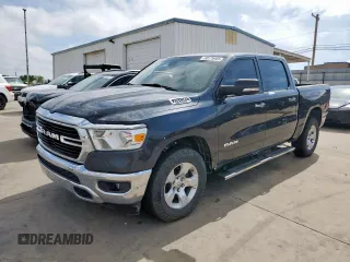 2019 Ram 1500 Big Horn z VIN 1C6RREFT6KN828966, wystawiony jako Copart lot #50179485 z przebiegiem 84 194 mil mil oraz Czysty tytuł • Clean title. Historia ofert i sprzedaży dostępna na DreamBid. Obrazek 1.