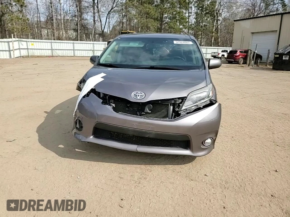2017 Toyota Sienna SE with VIN 5TDXZ3DC2HS816940, listed as a Copart auction lot 52924865 with 205,900 mi miles and Salvage Title. Bid and sale history available at carsss.com. Image 12.