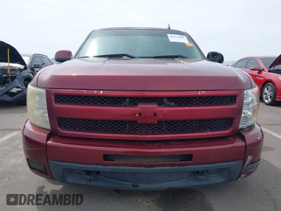 2009 Chevrolet Silverado 1500 with VIN 1GCEC39Y49Z189445, listed as a IAAI auction lot 41933868 with 209,596 mi miles and . Bid and sale history available at DreamBid. Image 6.