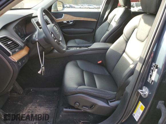 2022 Volvo XC90 Momentum with VIN YV4A221KXN1836374, listed as a Copart auction lot 73677533 with 7,766 mi miles and . Bid and sale history available at DreamBid. Image 7.