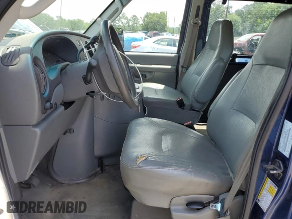 2008 Ford Econoline Passenger XL z VIN 1FBNE31L08DA48608, wystawiony jako Copart lot #58500125 z przebiegiem 177 915 mil mil oraz Szkoda całkowita • Salvage title. Historia ofert i sprzedaży dostępna na DreamBid. Obrazek 7.