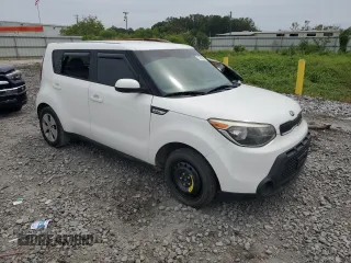 2016 Kia Soul with VIN KNDJN2A28G7340158, listed as a Copart auction lot 71067604 with 84,935 mi miles and Salvage Title. Bid and sale history available at carsss.com. Image 4.