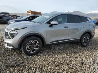 2023 Kia Sportage LX z VIN KNDPU3AF5P7171206, wystawiony jako Copart lot #52138485 z przebiegiem 41 842 mil mil oraz Szkoda całkowita • Salvage title. Historia ofert i sprzedaży dostępna na DreamBid. Obrazek 1.